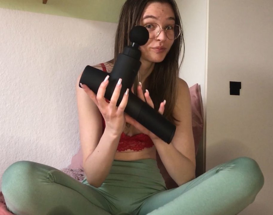 Girl Masturbates With Gun a secretary