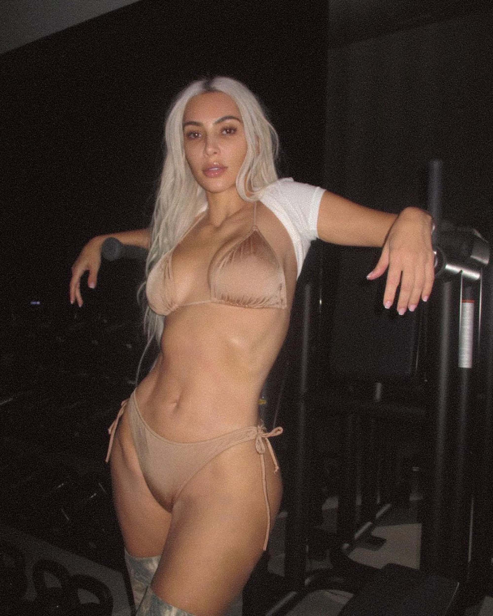 carrico share kim kardashian tits naked photos