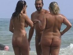 abdullah al masoud add photo chicas desnudas en playas