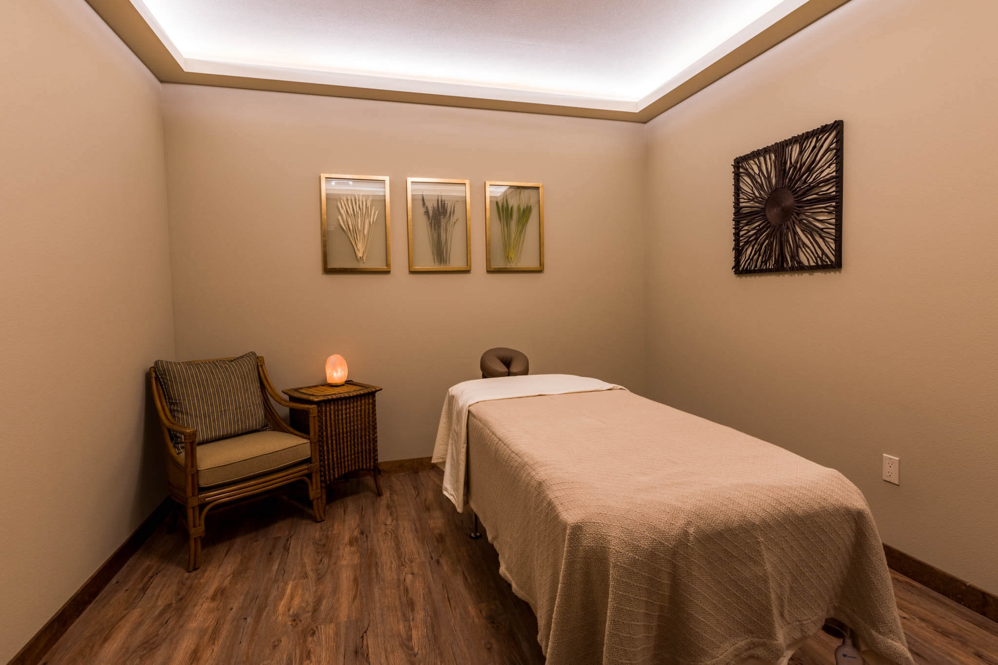 anna wagoner recommends www massage room com pic