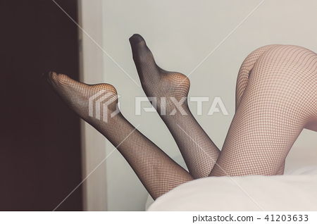 atya sentani dewi add images of women in tights photo