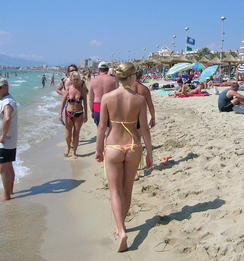 danielle jorge recommends g string bikini public pic