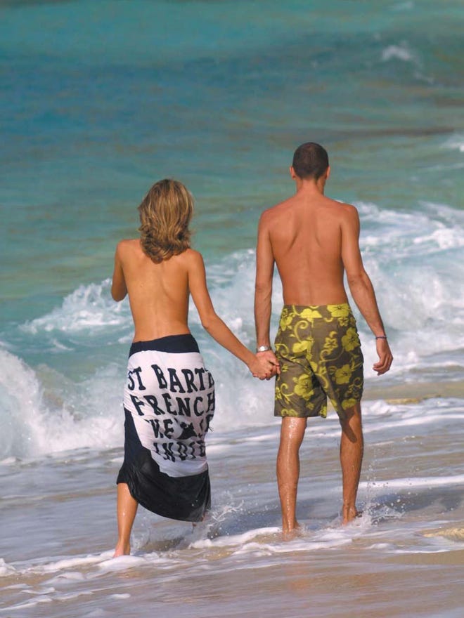 brian d gardner recommends Girlfriend At Nude Beach
