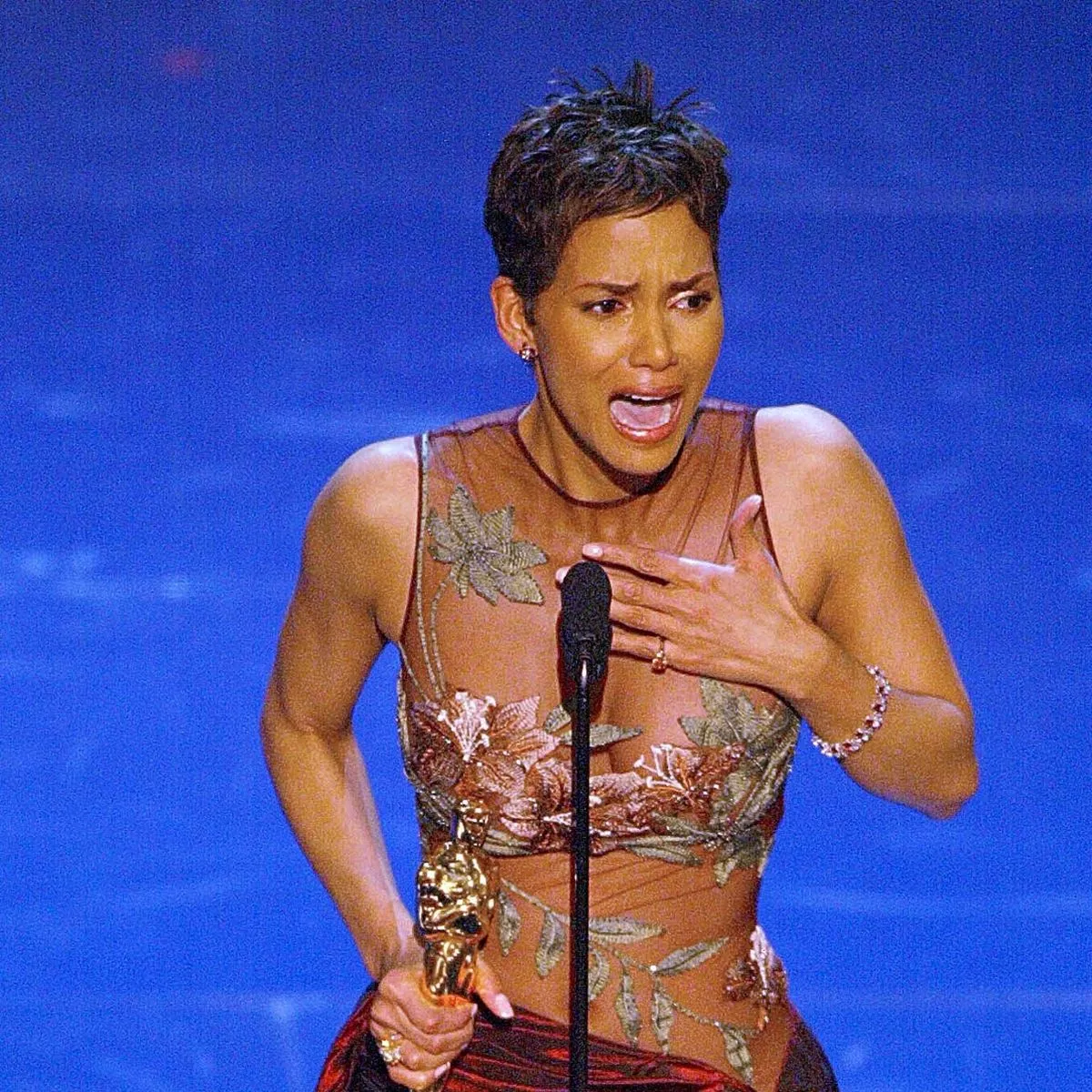 amit sagram recommends Halle Berry Naked Body