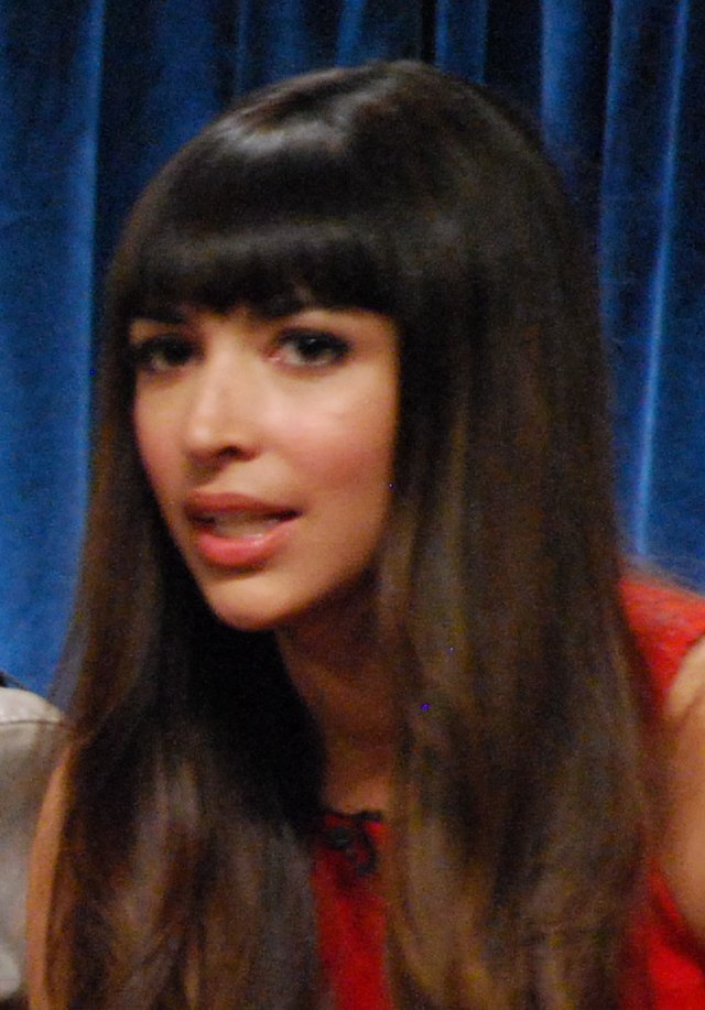 bear wolf recommends Hannah Simone Sexy Pics