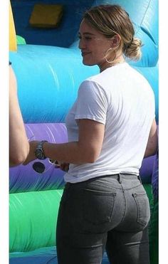 aku dan kau recommends hilary duff ass pic