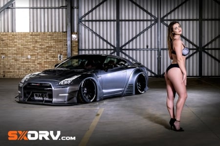 charlotte butler share hot cars and grils photos