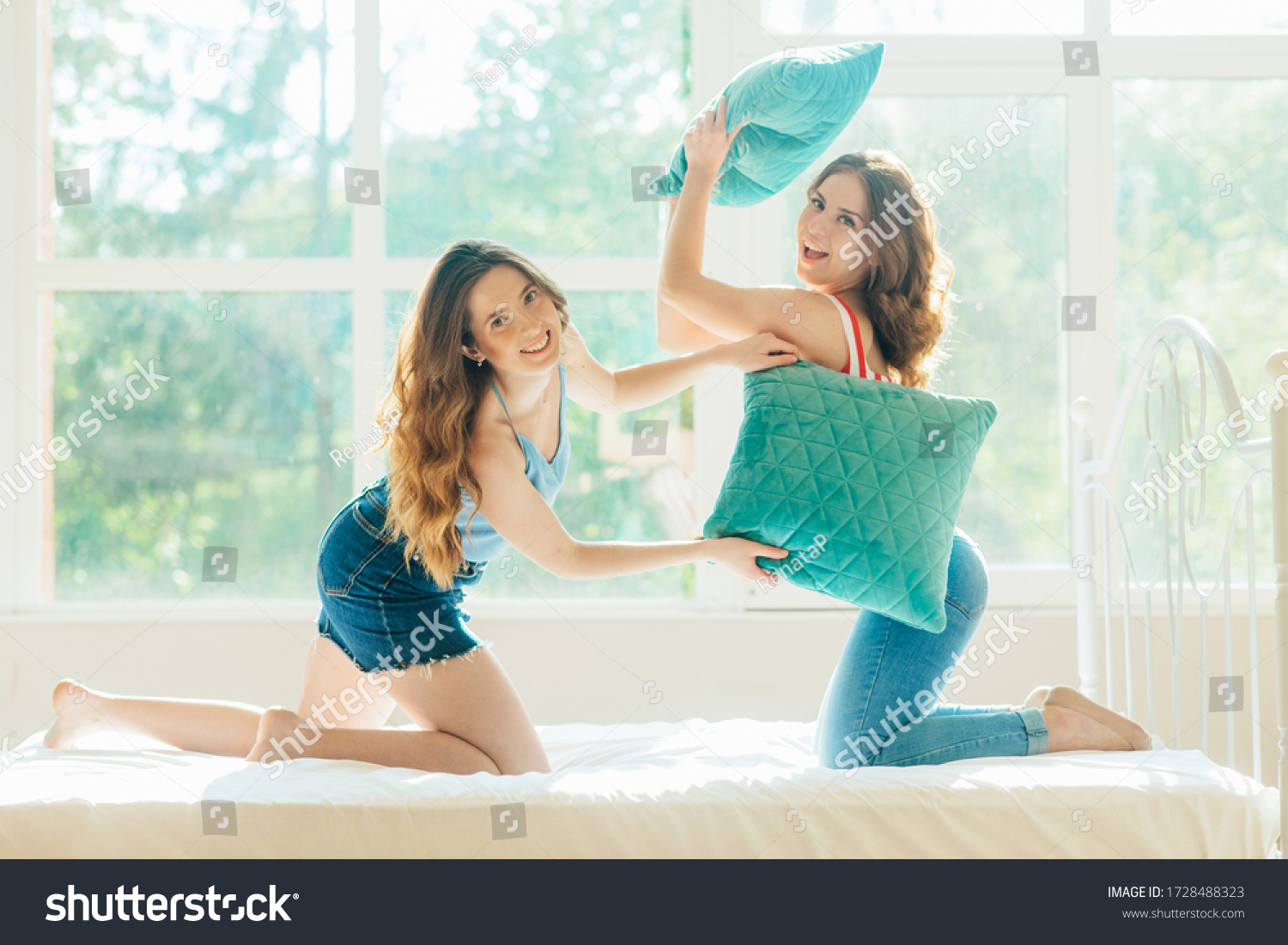cassandra plummer add photo hot lesbians having fun