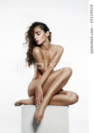 chloe edison add hot naked young woman photo