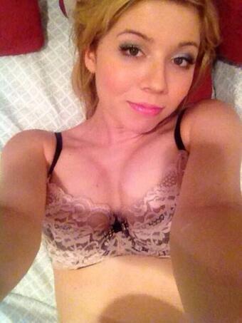 ada sende share jennette mccurdy sexy selfies photos