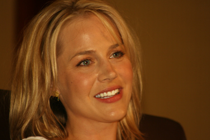 anthony clyne recommends julie benz hawaii five o pic