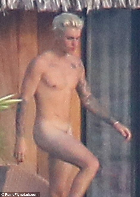 justin bieber caught nude