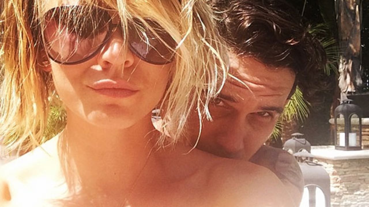 carol yeoman recommends kaley cuoco leaked topless pic