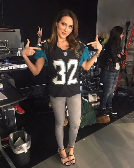 dave kidane recommends kay adams nfl hot pic
