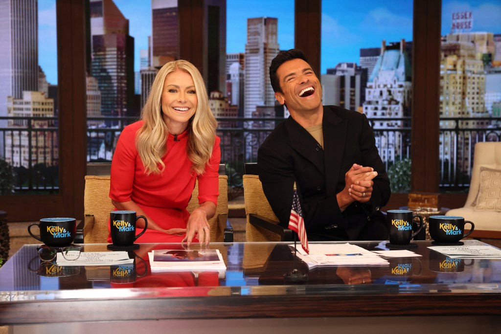 daniel kansengwa recommends Kelly Ripa Fake Pics