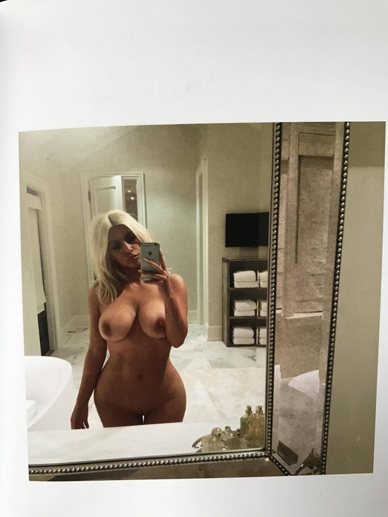 Best of Kim k nude selfie uncensored