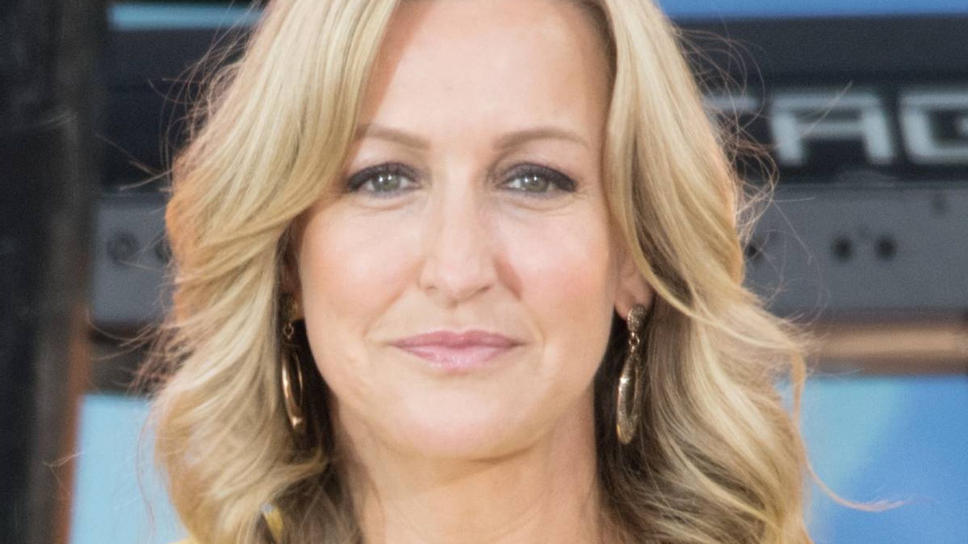 ali grin recommends lara spencer hot legs pic