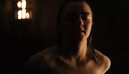 maisie williams posts nude masturbation video