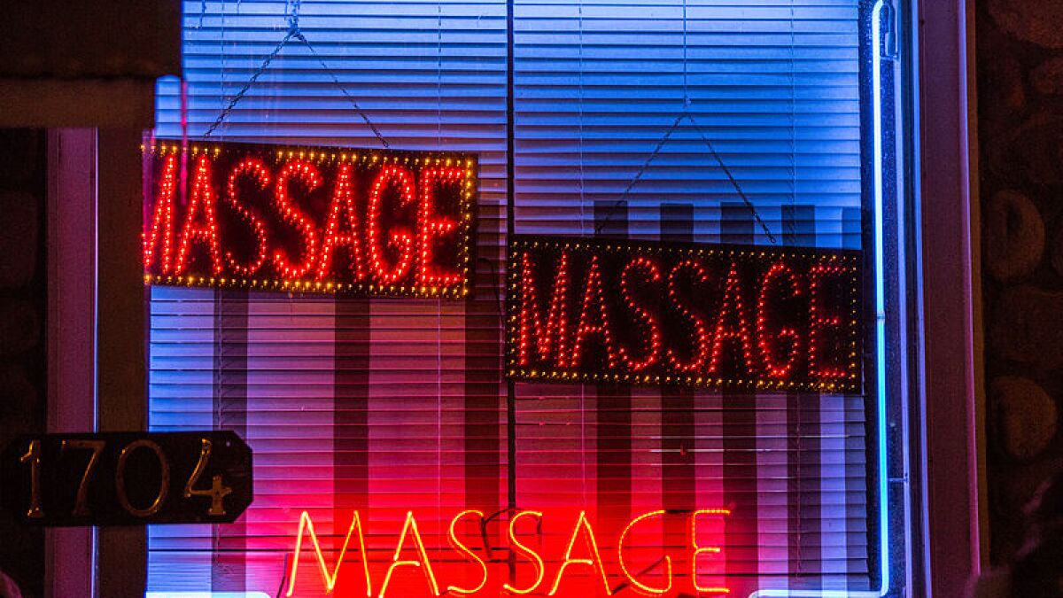 alex koontz add photo massage parlor review chicago