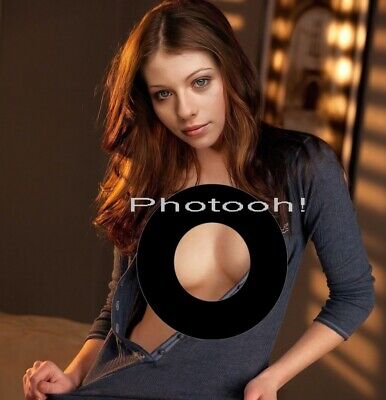 clifton bell share michelle trachtenberg hot photos