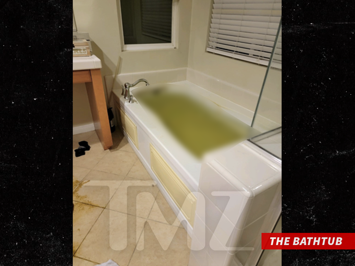 christina crevier recommends mom caught in tub pic