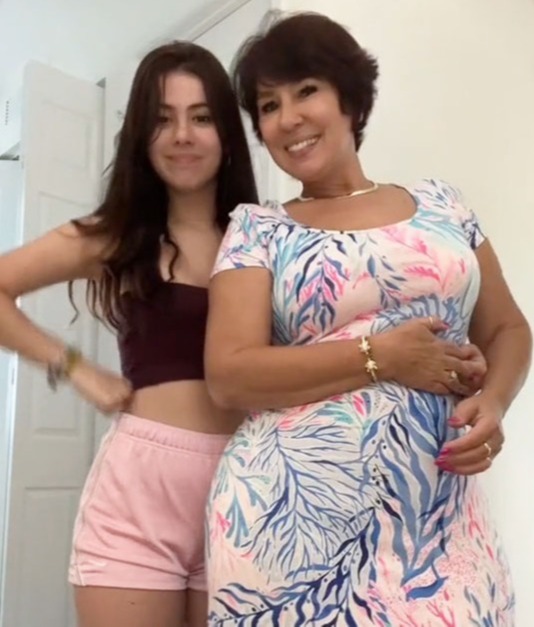 mom has big boobs