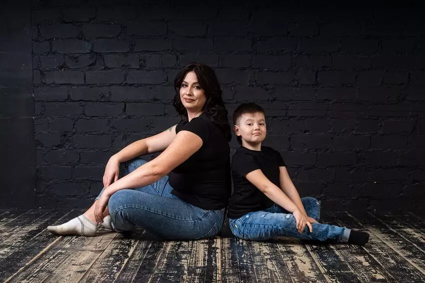 austin burkhalter recommends mother and son photoshoot pic