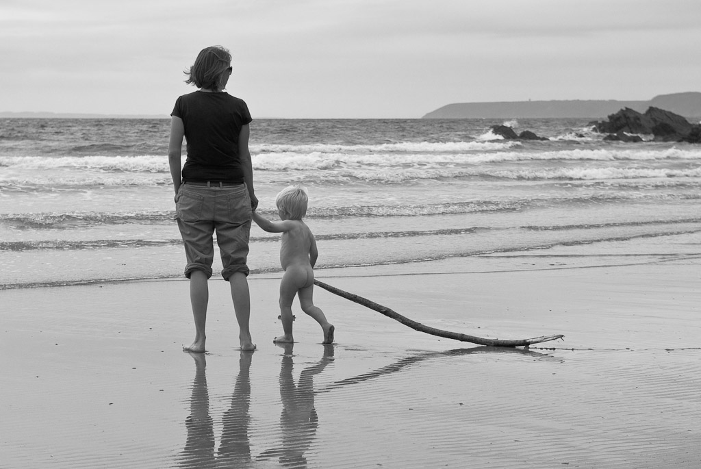 austin jacobson recommends mother son nude beach pic