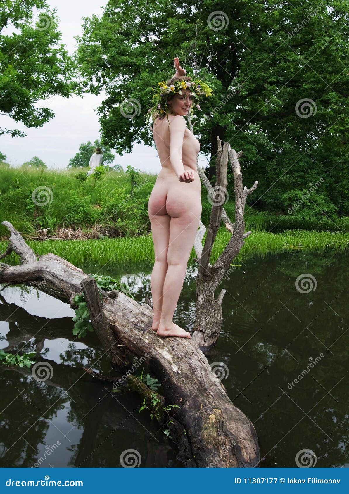 naked girls in nature