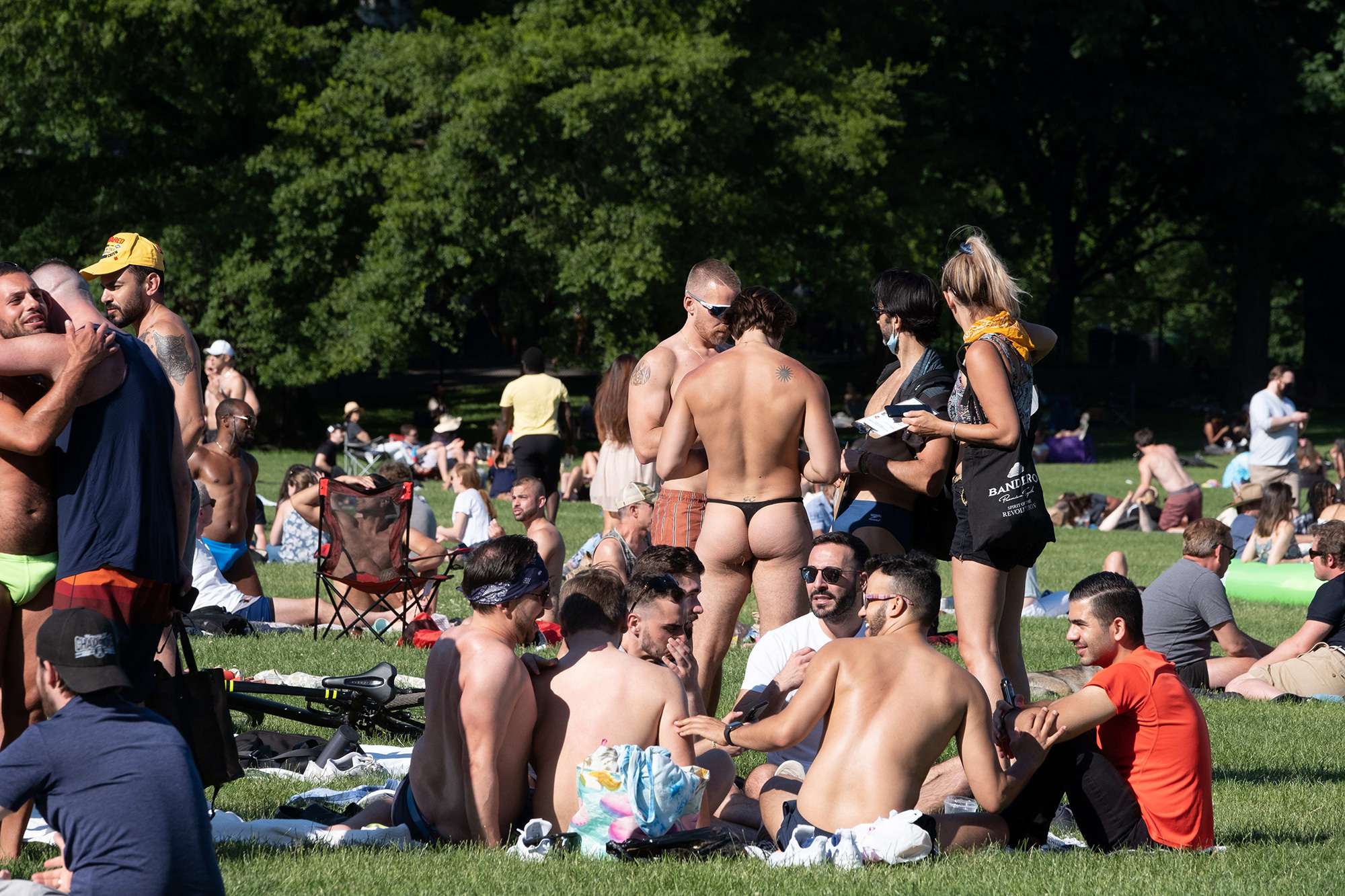 angel pineda add naked in the park pics photo
