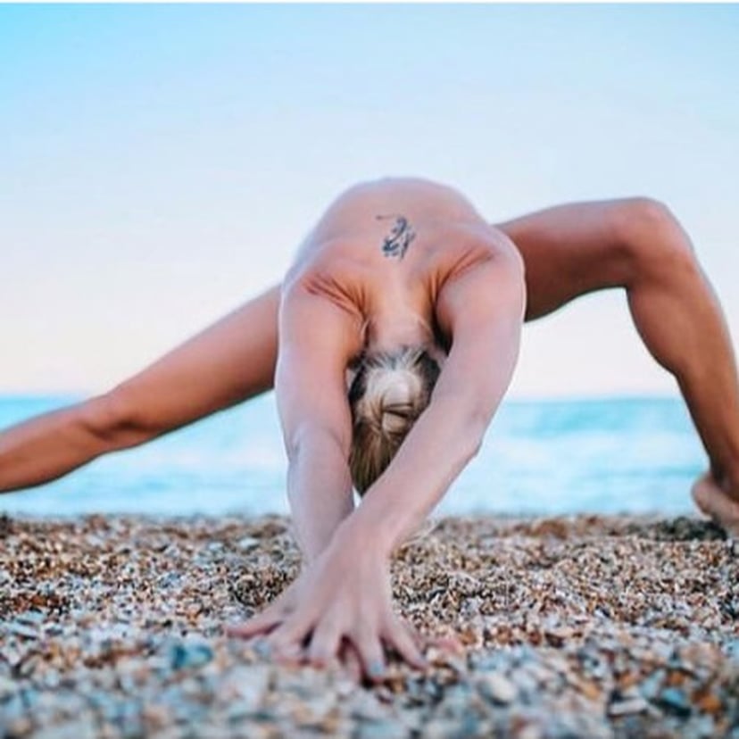 angela cerilli recommends Naked Yoga At Home