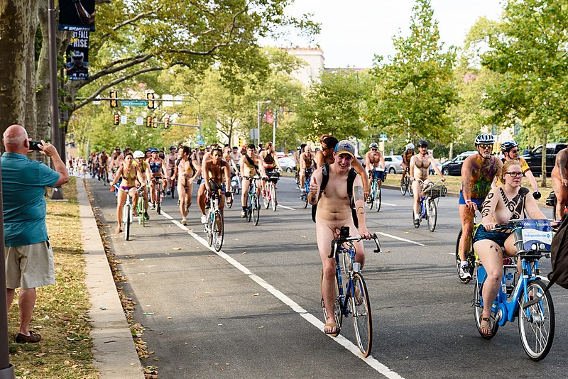 dante sadicon recommends Nude Female Bike Riders