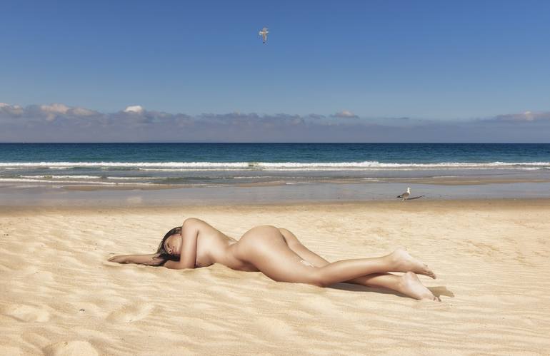alan nobles add nude sun bathing photo