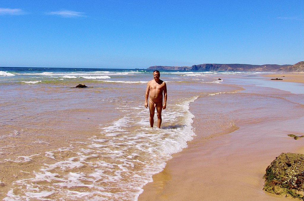 chit khin share nudist beach galleries photos