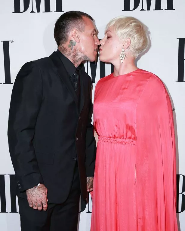 chris brisley recommends Pink The Singer Naked