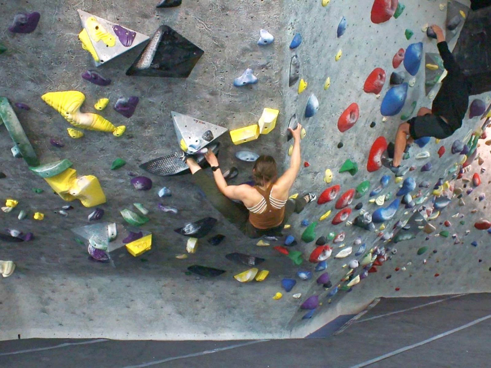 chepe ramirez add sex while rock climbing photo
