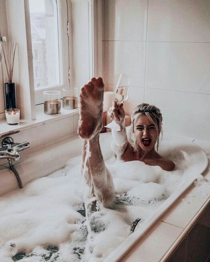 diane lakin recommends sexy bath tub pics pic
