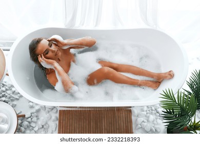 abdallah harb add photo sexy bath tub pics