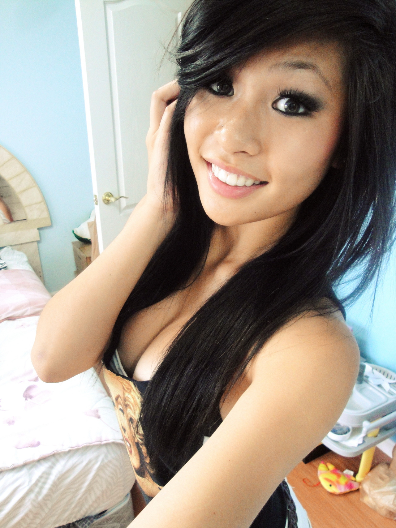 sexy horny asian women