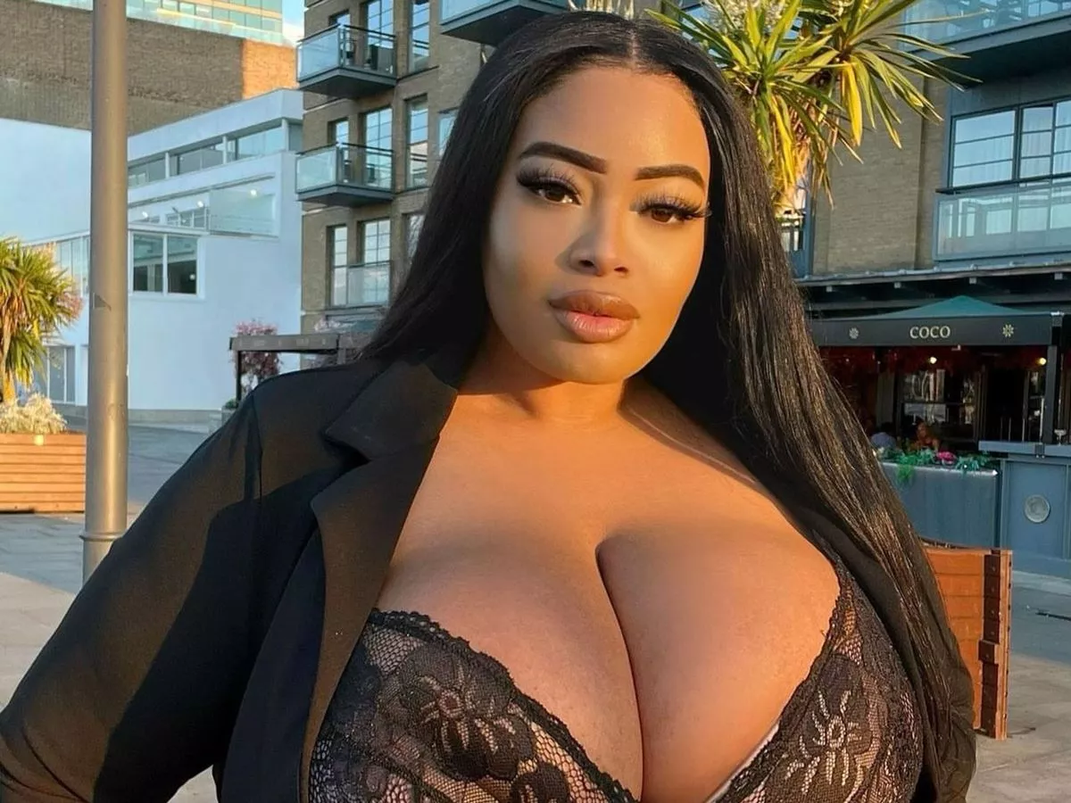 arianna christian recommends show me big boobs pic