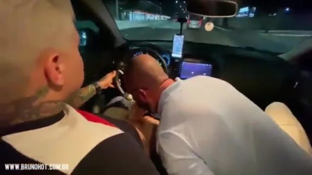 aaron molitor recommends Uber Driver Gets Blowjob
