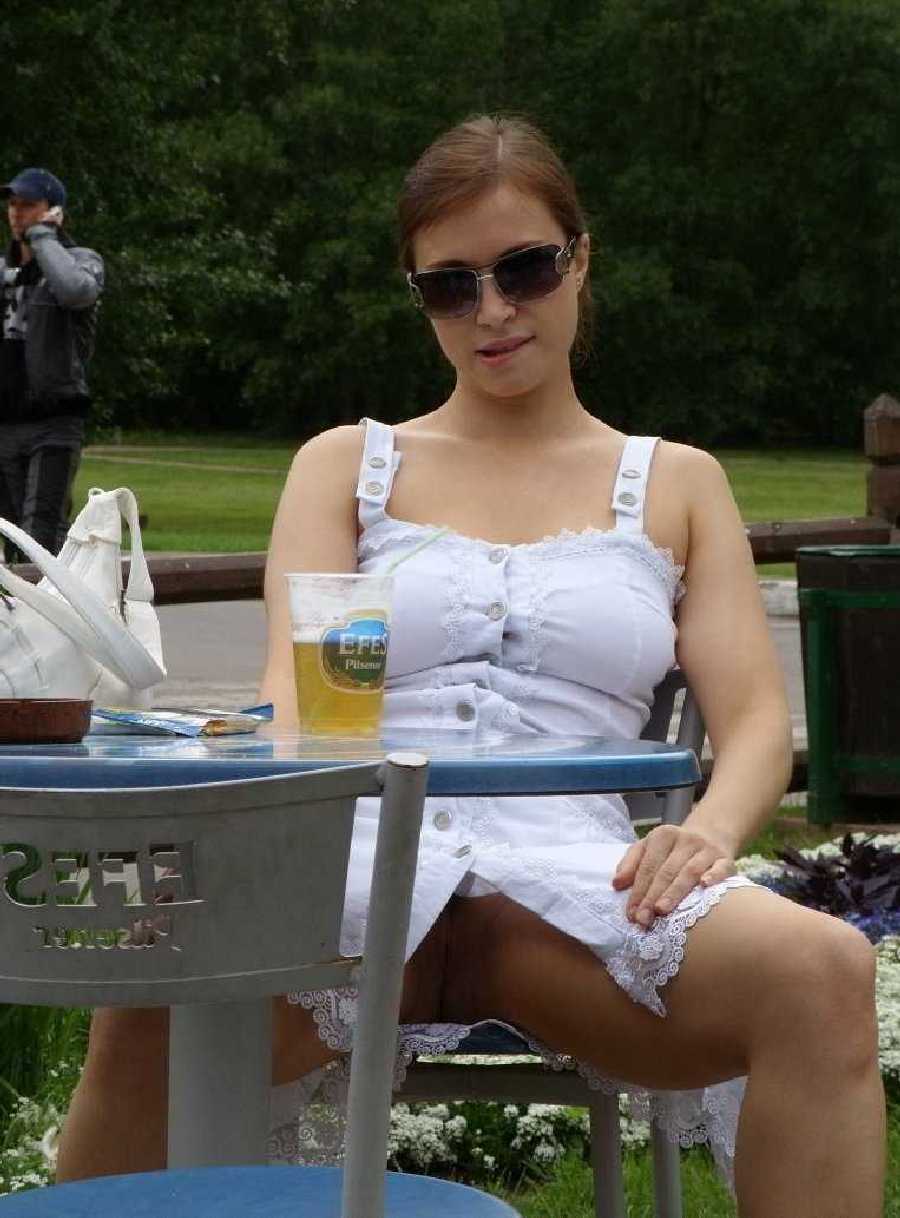 Women Showing Their Pussy In Public mills tits
