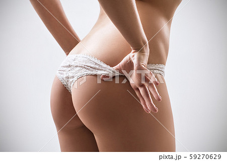 alan r nelson recommends Women Taking Off Underwear
