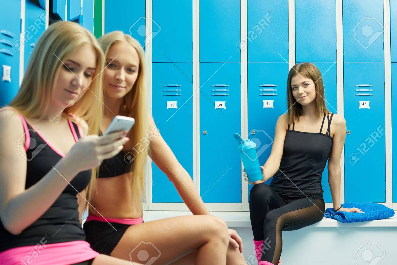 connor hannah recommends womens locker room cam pic